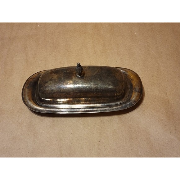 Vintage WM Rogers Silverplate Butter Dish with Glass Insert - Picture 1 of 10